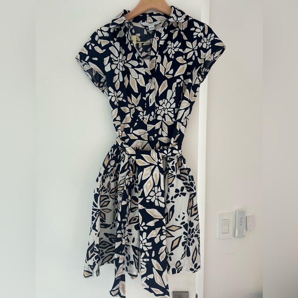 Diane Von Furstenberg Blue and White Pleated Midi Dress Floral